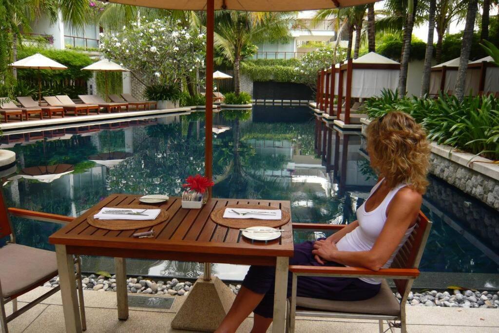 Beachfront 2 Bedroom Luxury Condo Chava Surin Exterior foto