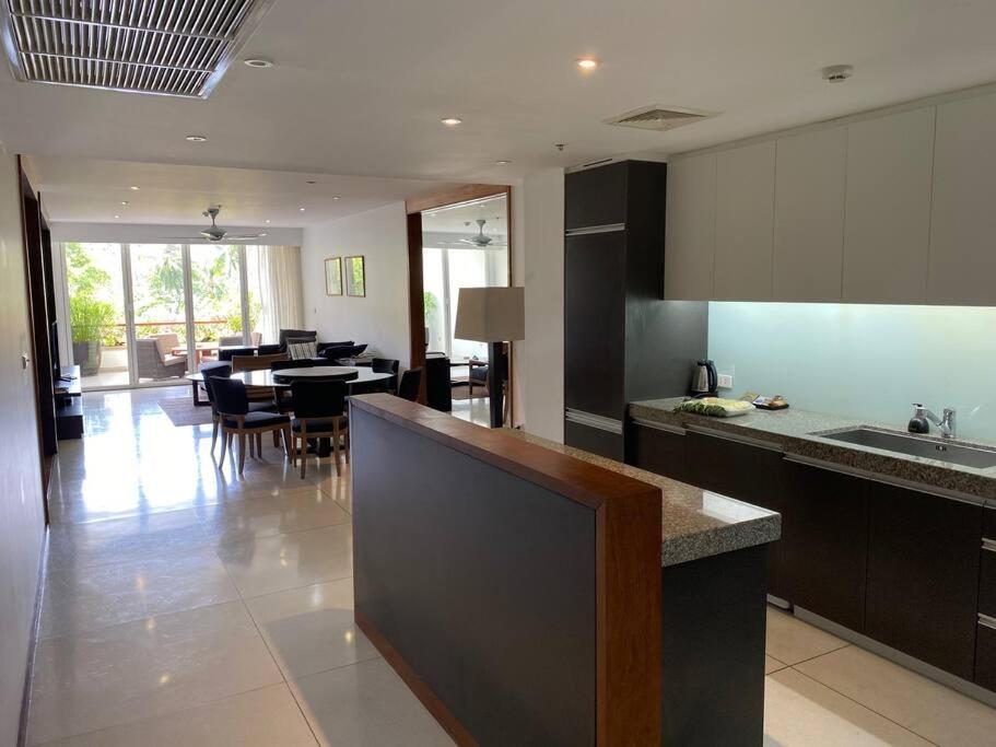Beachfront 2 Bedroom Luxury Condo Chava Surin Exterior foto